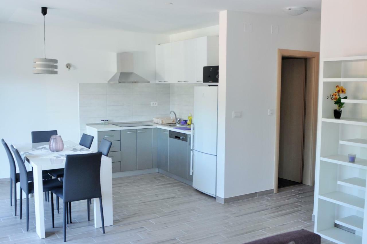 Apartments Zora Rogoznica  Zewnętrze zdjęcie