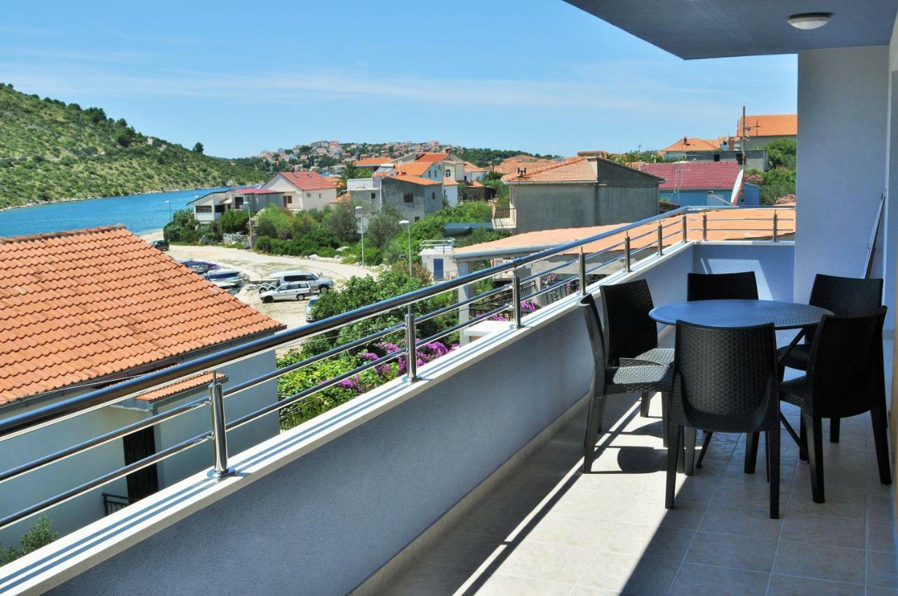 Apartments Zora Rogoznica  Zewnętrze zdjęcie